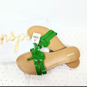 Nwt Old Navy Green Thong Sandals Size 9